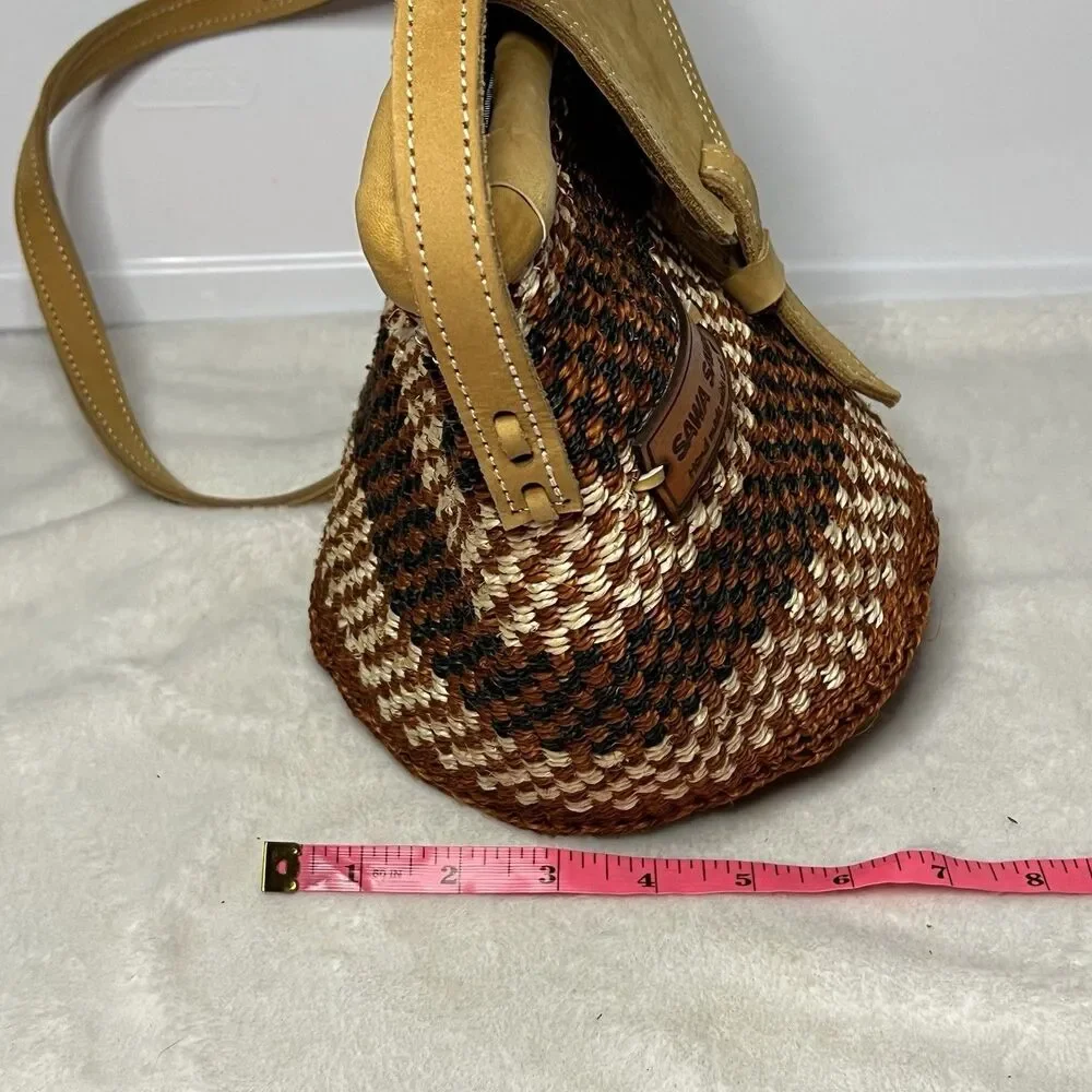 SAWA SAWA Waves on Earth Handmade Striped Sisal Tote Crossbody Purse Strap - Picture 5 of 13